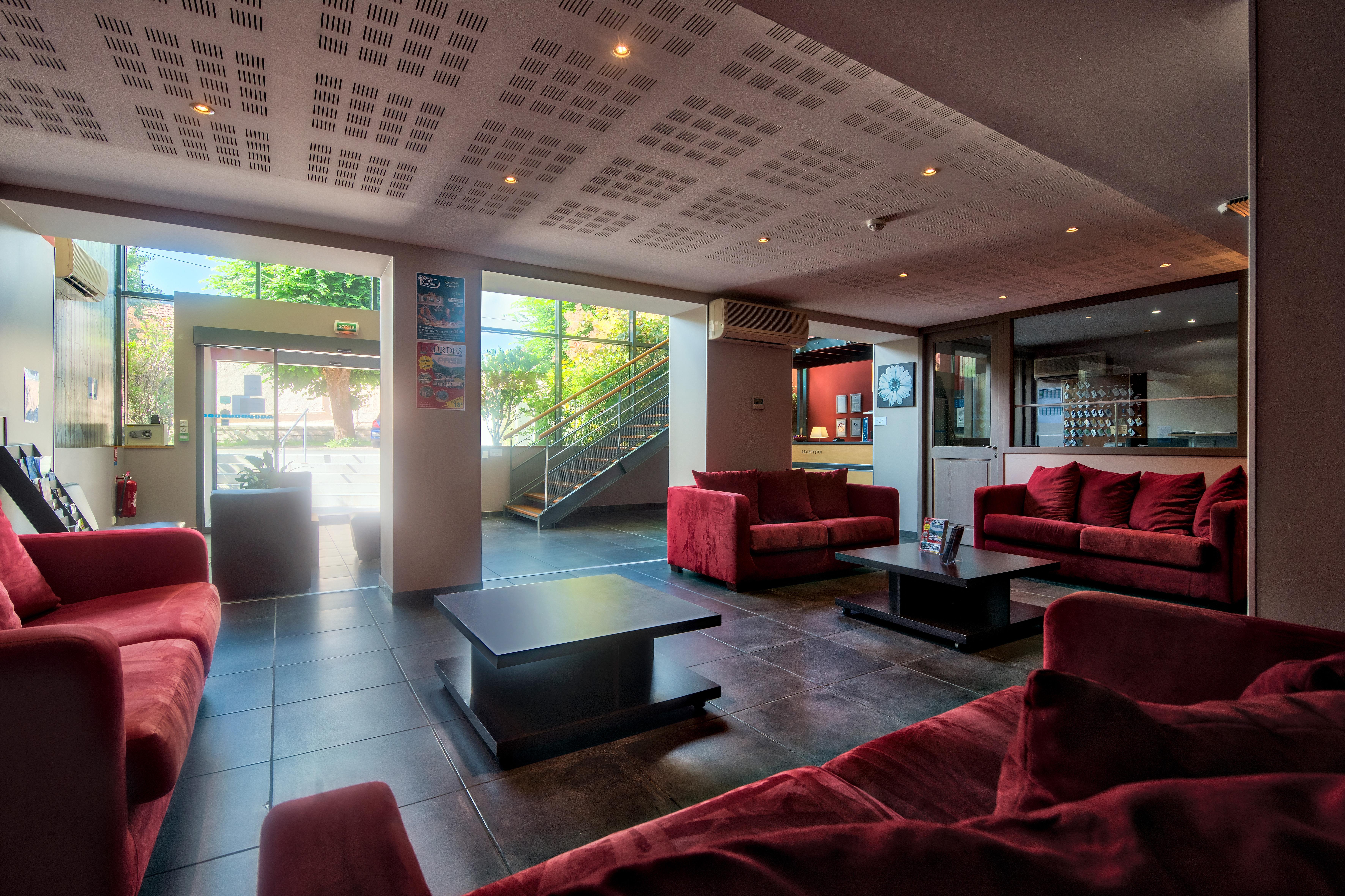 Residence Les Jardins De Lourdes Bagian luar foto