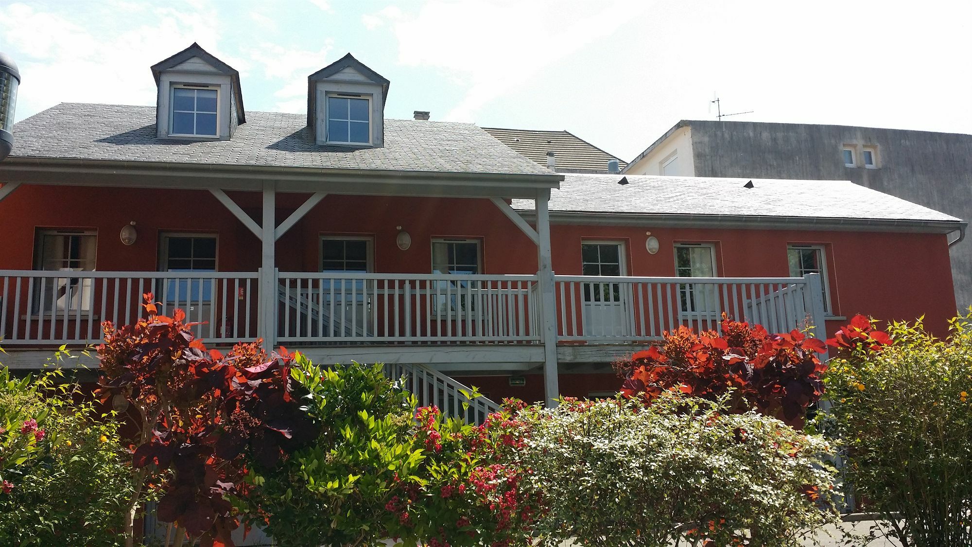 Residence Les Jardins De Lourdes Bagian luar foto