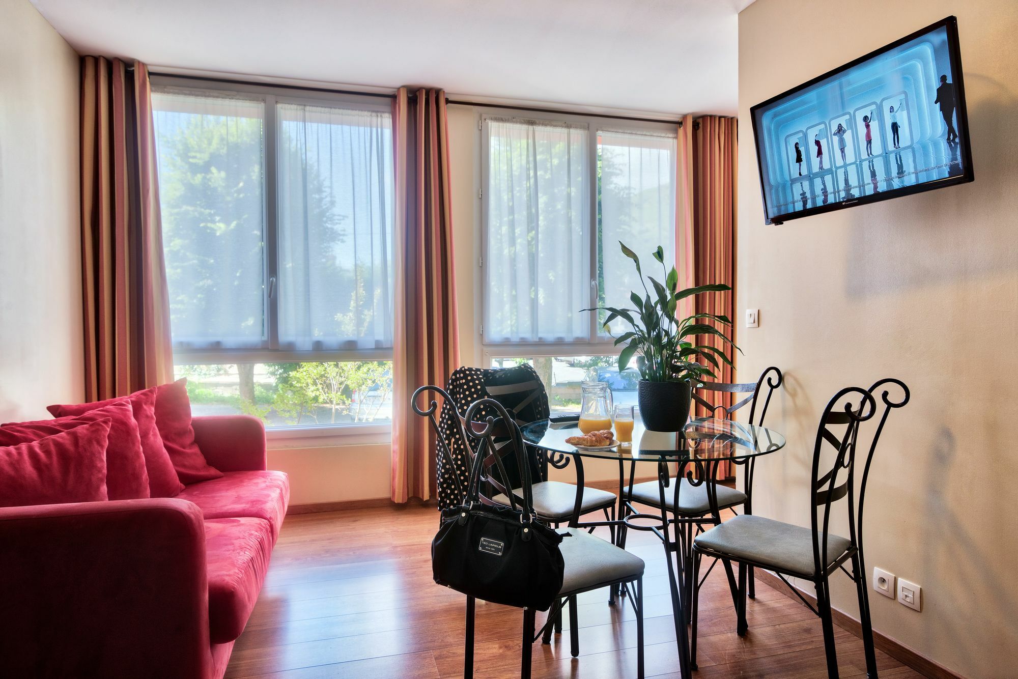 Residence Les Jardins De Lourdes Bagian luar foto